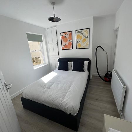 Littlehampton House - 4 Bedroom House Sleeps 8 Exterior foto